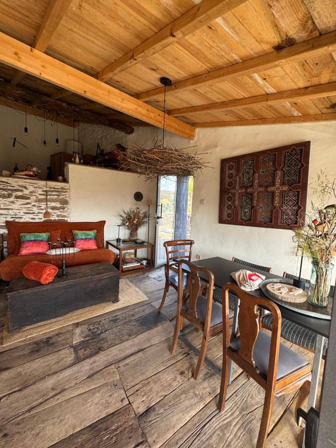 Casa de férias para 2 pessoas, com Varanda e Terraço e ainda Piscina and Vista em Montesinho