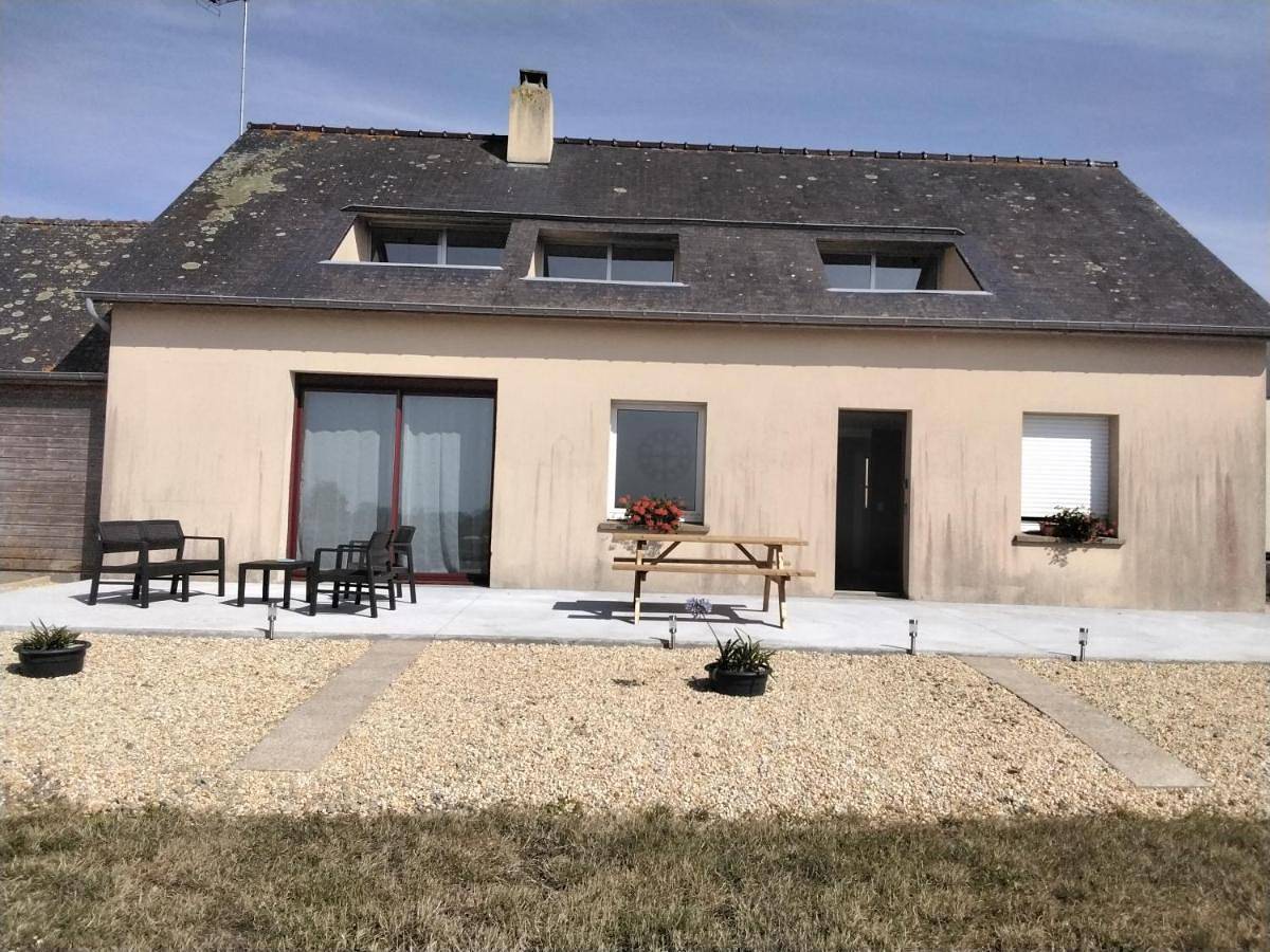 Four-Bedroom House in Huisnes-sur-Mer, Baie du Mont-Saint-Michel