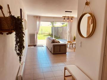 Cottage pour 4 personnes, avec terrasse et jardin à Saint-Xandre