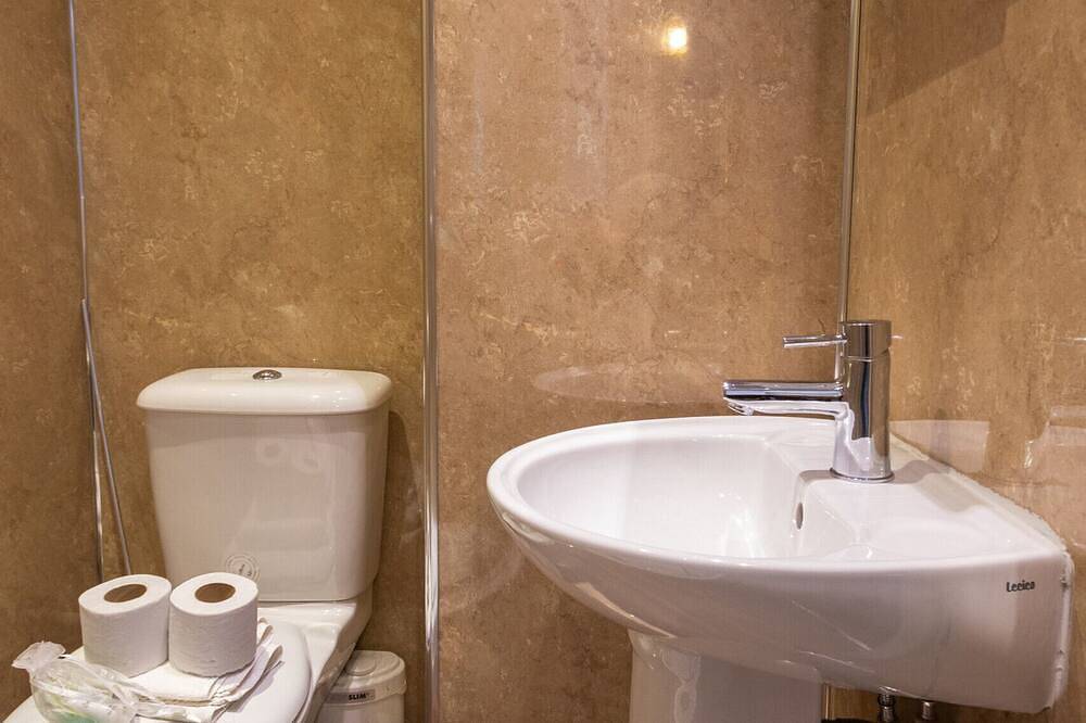 Homely Ensuite Room near City Centre in Manchester, Greater Manchester