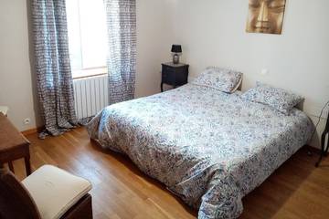 Cottage pour 2 personnes, avec jardin à Gavray