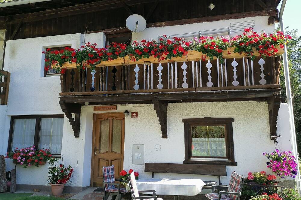 Ganze Wohnung, Ruhig am Waldrand gelegene Wohneinheit in Mutters, Innsbruck Land