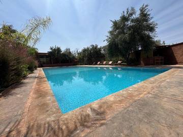 Maison d’hôte pour 2 personnes, avec jardin ainsi que vue et piscine à Tahannaout