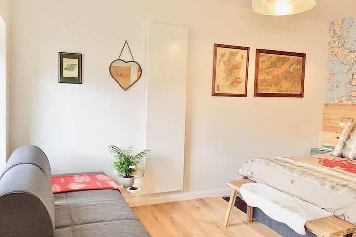 Charming & cosy Cairngorms retreat for 2 - The Bakehouse, Newtonmore in Newtonmore, Cairngorms National Park