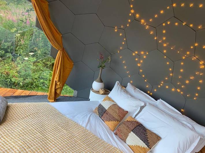 Gîte pour 2 personnes, avec terrasse ainsi que vue et jardin à Salvan - 4