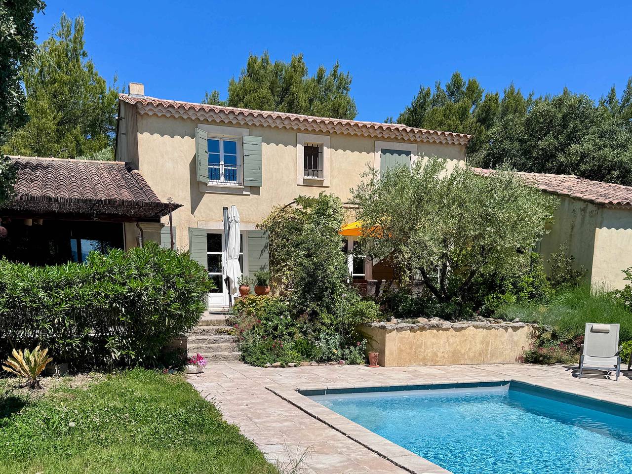Villa La Chaleureuse in Cabrières-d'Avignon, Regionaler Naturpark Luberon