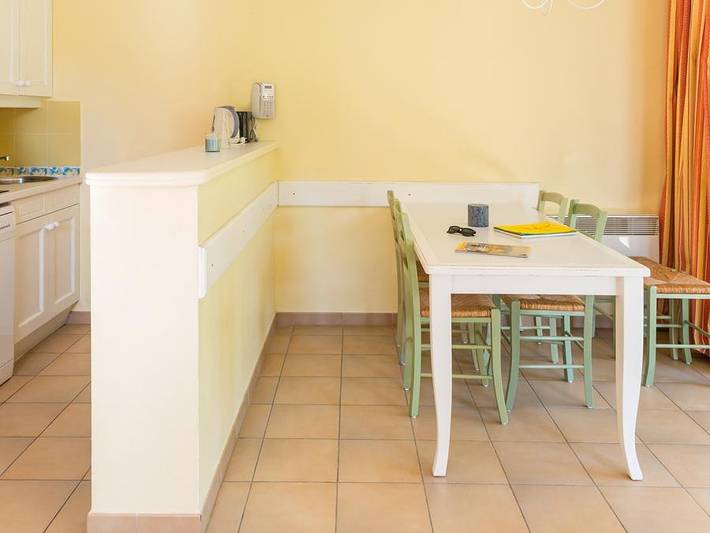 Location de vacances pour 4 personnes, avec bassin pour enfant dans Golf de Pont Royal - 2