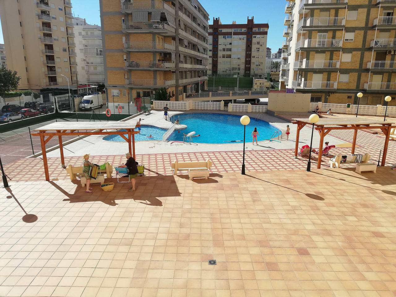Apartamento entero, Estudio en primera línea de playa con terraza y piscina in Platja Nord de Gandia (Gandia), Playa de Gandía
