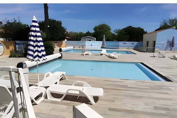 Camping pour 5 personnes à Saint-Pierre-d'Oléron