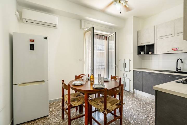 Appartamento intero, GuestHost - Roomy Apartment in Bisceglie in Bisceglie, Barletta-Andria-Trani