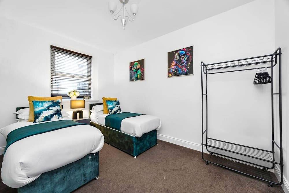 Entire apartment, Lanes Majestic | Central | 4 Beds in Brighton, Sussex