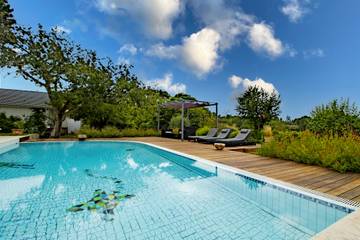 Appartement De Vacances pour 4 Personnes dans Saint-Romain-la-Virvée, Région de Libourne, Photo 2