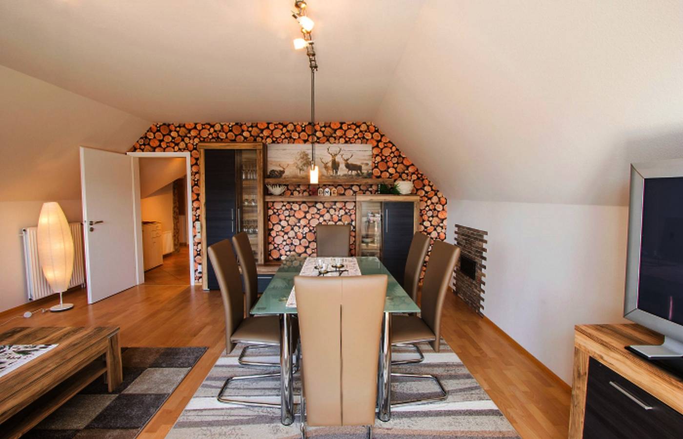 Ganze Ferienwohnung, Haus Hornisgrindeblick - Ferienwohnung, 90qm, 2 Schlafräume, max. 4 Personen in Renchen, Mittlerer Schwarzwald