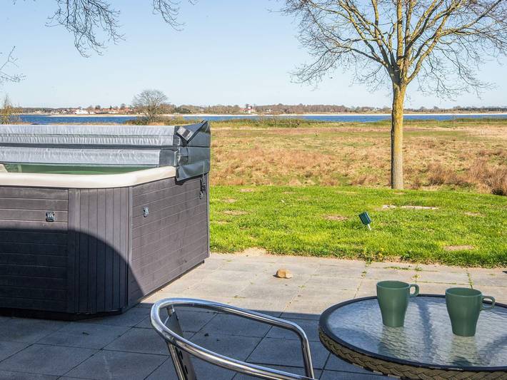 Ferienhaus mit Meerblick für 6 Personen, mit Sauna und Whirlpool sowie Terrasse, kinderfreundlich in Hadersleben - 2
