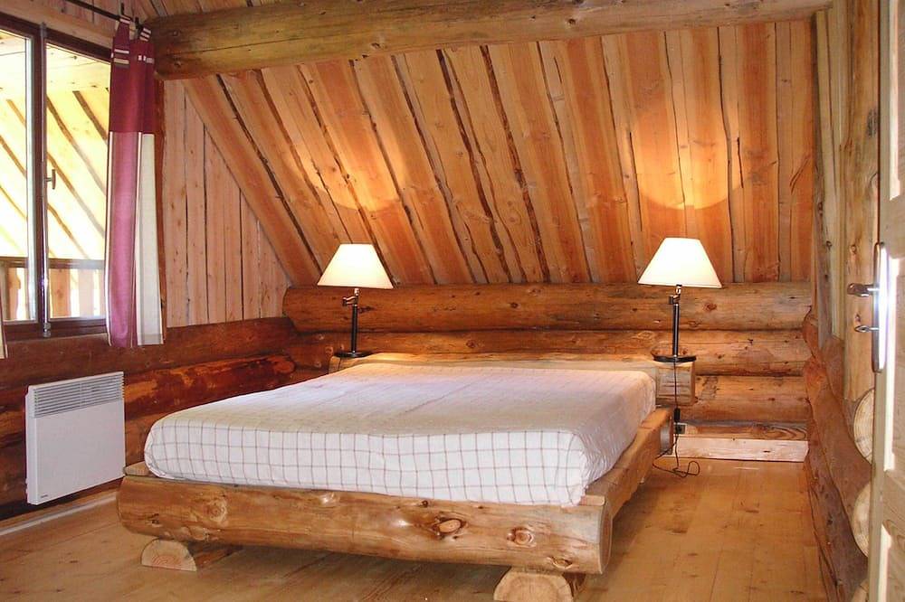 Blockhaus in Champagner mit Pool (im Sommer) und Sauna in Essoyes, Aube