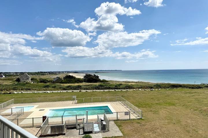 Appartement entier, Sublime T2 refait à neuf - Vue mer 180° - Piscine in Guidel, Côte des Mégalithes