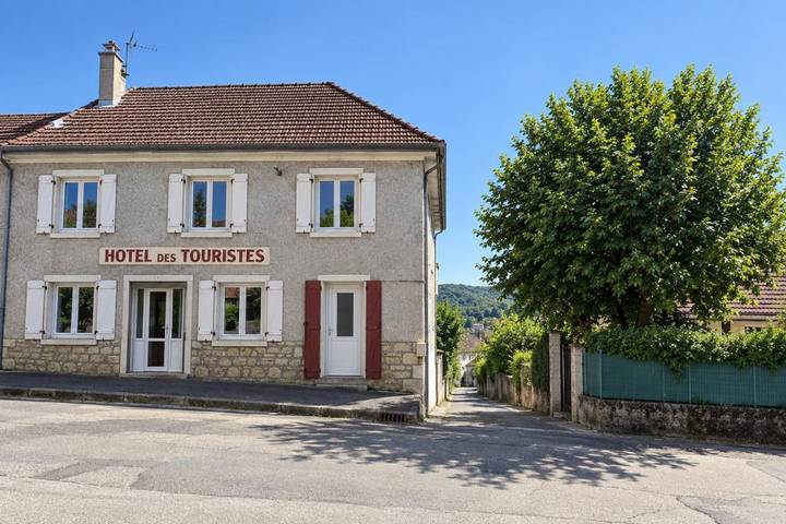 Location de vacances pour 10 personnes, avec Terrasse à Bénonces