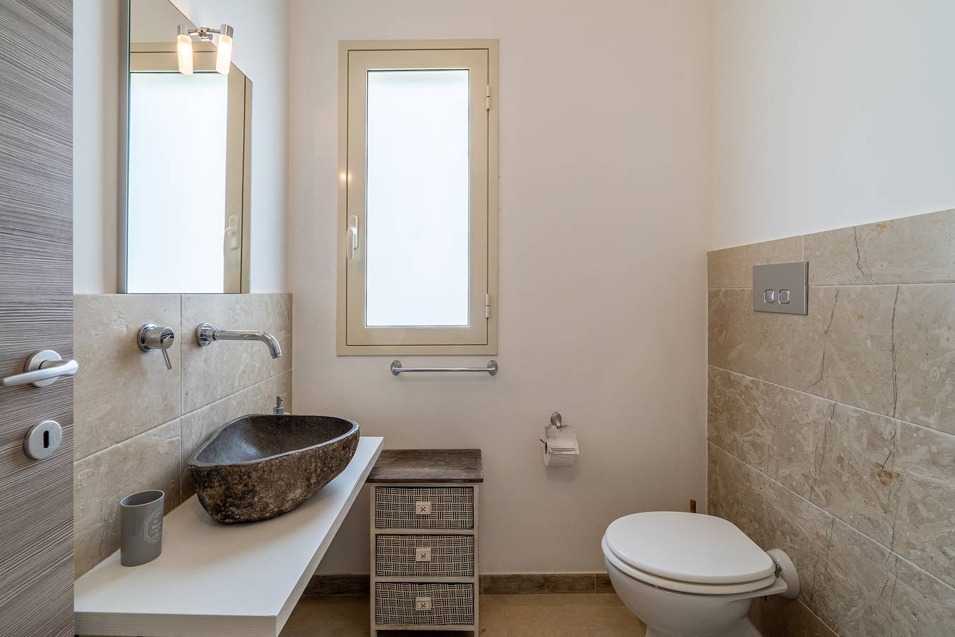 Holiday Home 'Agriuno' with Shared Pool, Wi-Fi and Air Conditioning in Reitani, Noto region