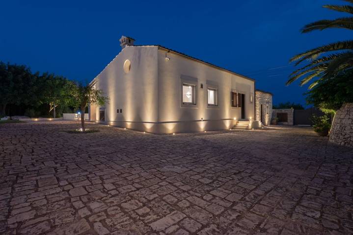 Appartement entier, Appartement de vacances pour 6 personnes avec jardin in Modica (town), Modica