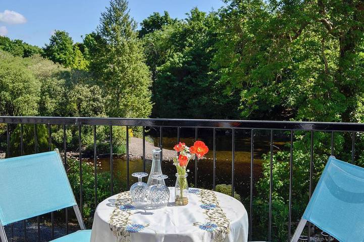 Cottage for 2 people, with balcony/terrace in Newton Stewart