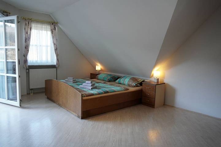 Ferienhaus für 6 Personen, mit Pool und Balkon sowie Garten in Wiesenttal - 3
