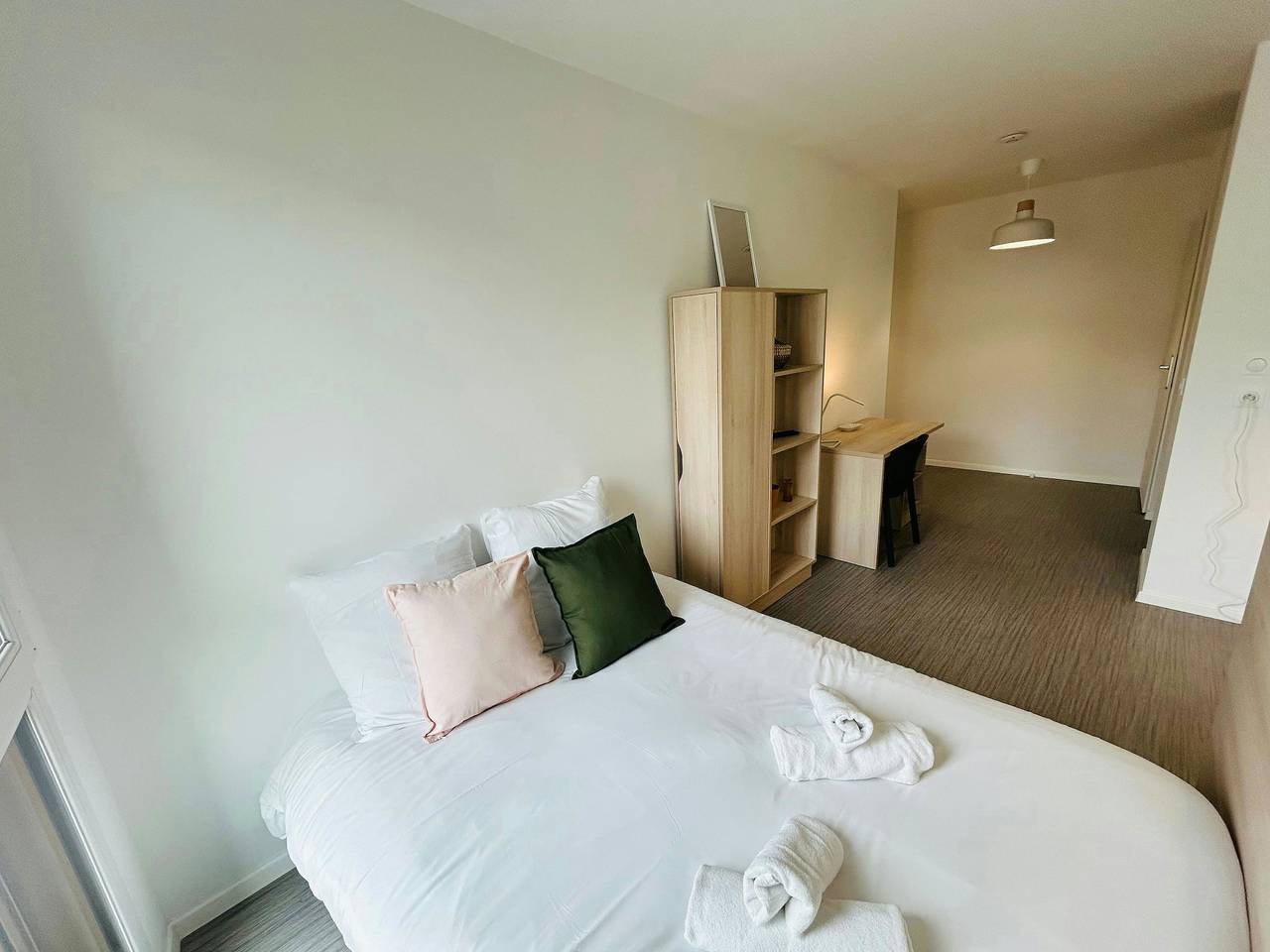 Appartement entier, Suite Moderne au coeur de Reims We Live In R 303 in Reims, Marne