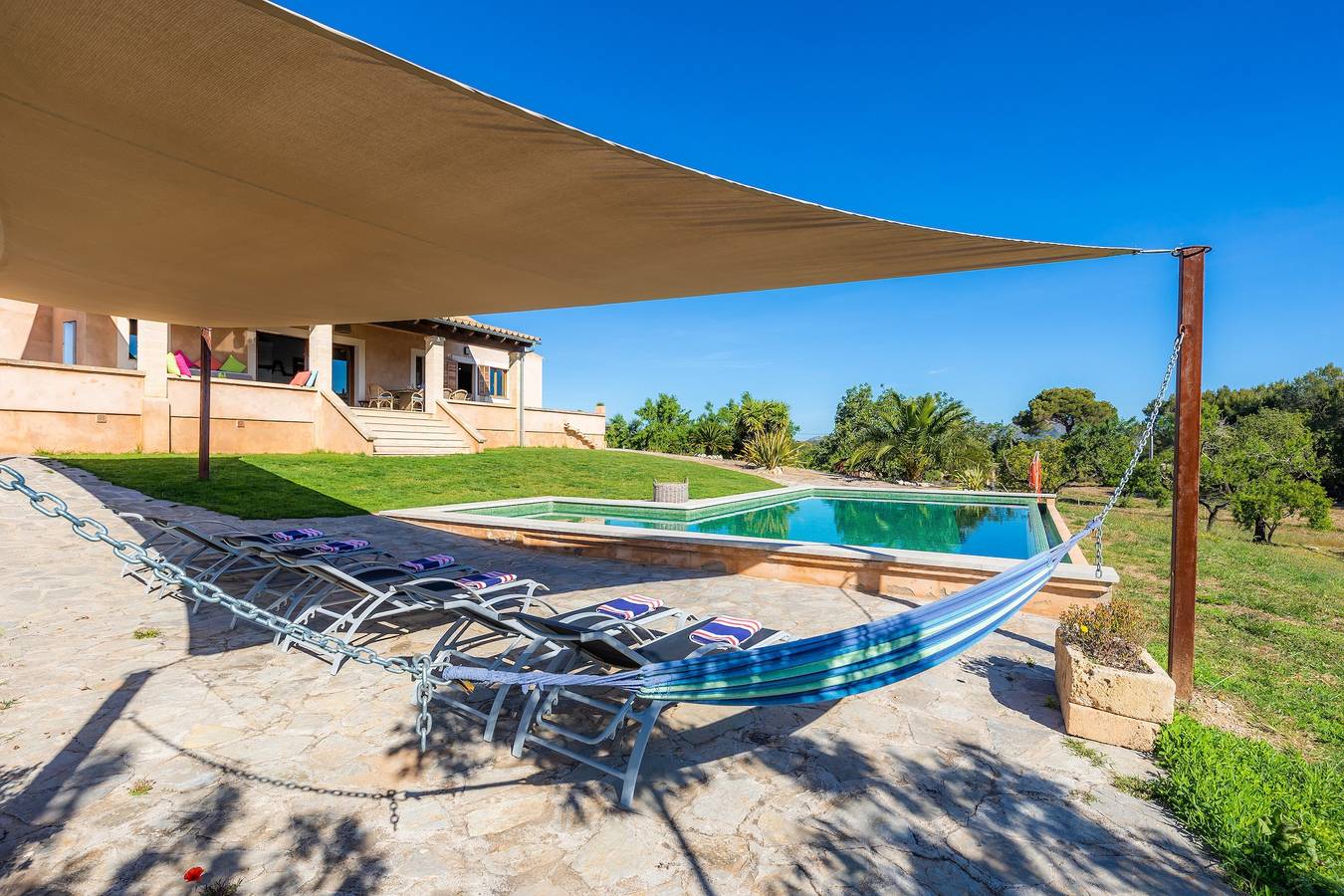 Maison de campagne isolée sur un domaine rural avec piscine, Wi-Fi, verger et terrasse in Son Servera, Majorque de l'Est