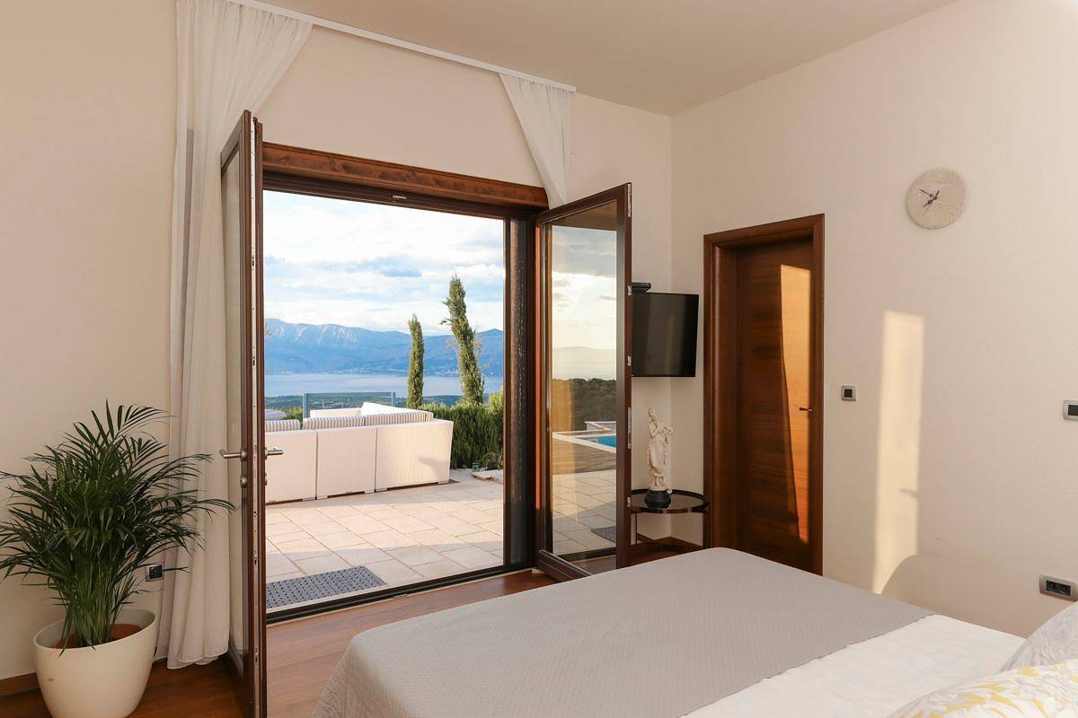 Villa Bracia in Dol (Postira), Postira