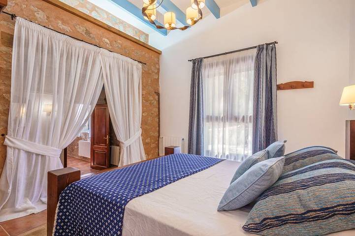 Son Monserrat, fantastic for two families. in Petra, Majorca Center