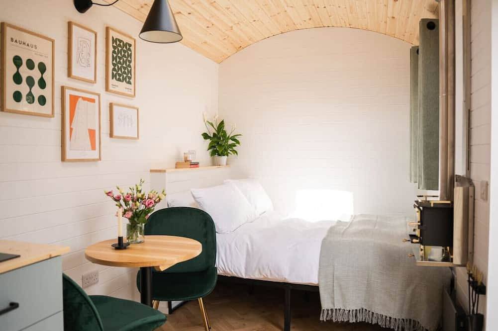 Willow's Nordic Shepherds Hut in Ballater, Cairngorms National Park