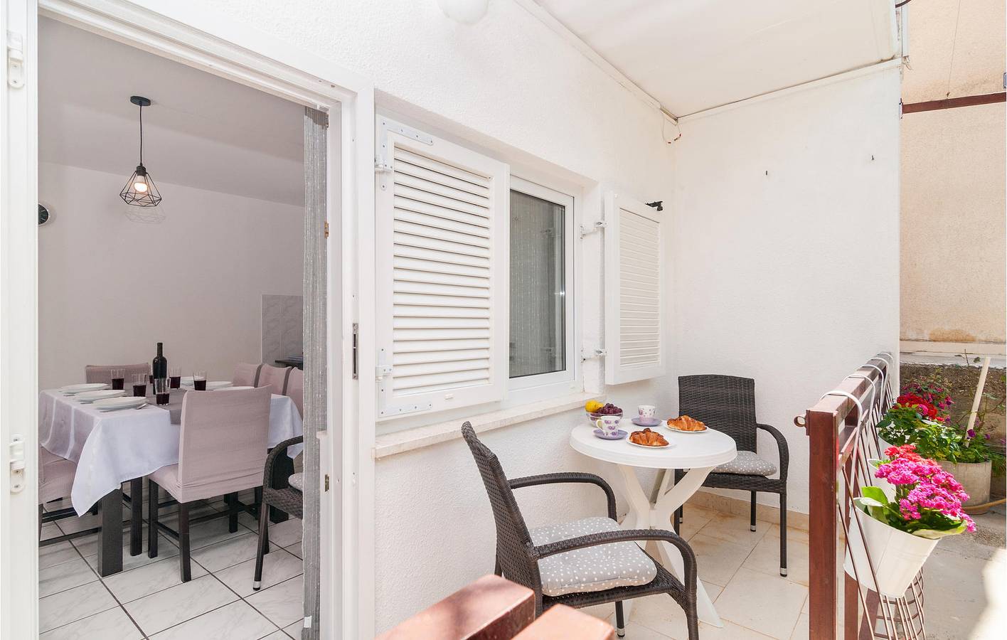 Ganze Ferienwohnung, Ferienwohnung für 8 Personen mit Terrasse in Dugi Rat, Split-Dalmatien