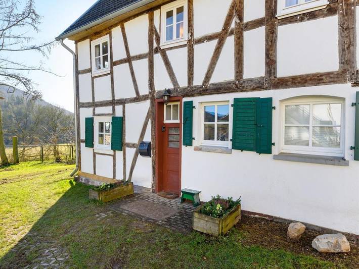 Ferienhaus für 6 Personen, mit Terrasse und Garten sowie Sauna