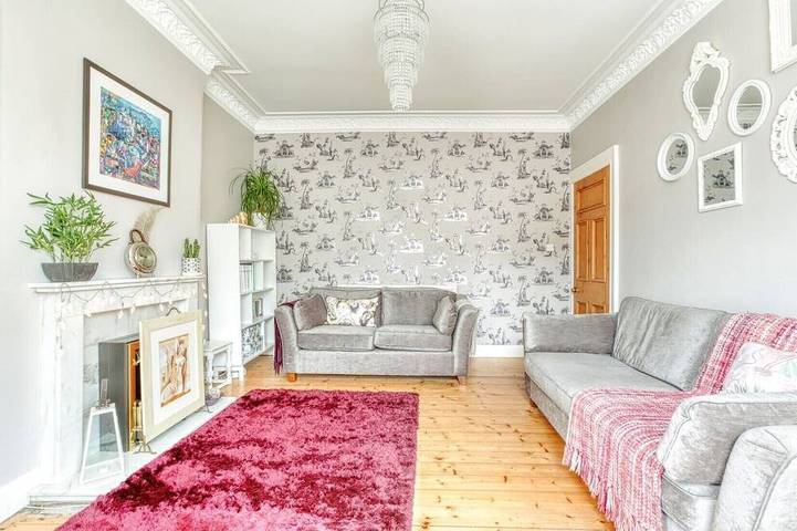 Ferienhaus für 4 Personen, mit Terrasse und Garten in Edinburgh