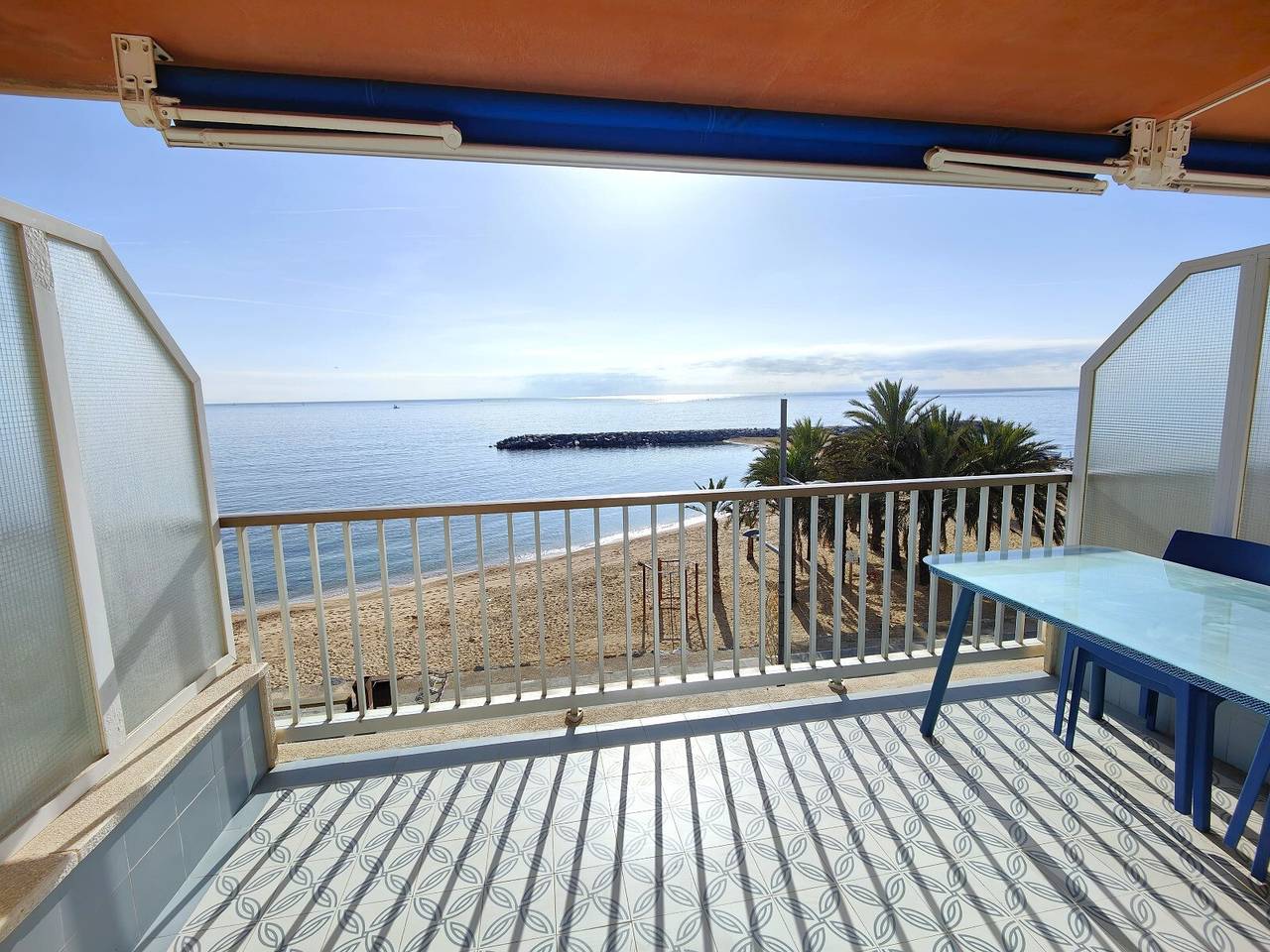 Ganze Wohnung, Ferienwohnung 'Sant Antoni Calonge' mit Meerblick, Balkon und Klimaanlage in Calonge, Costa Brava