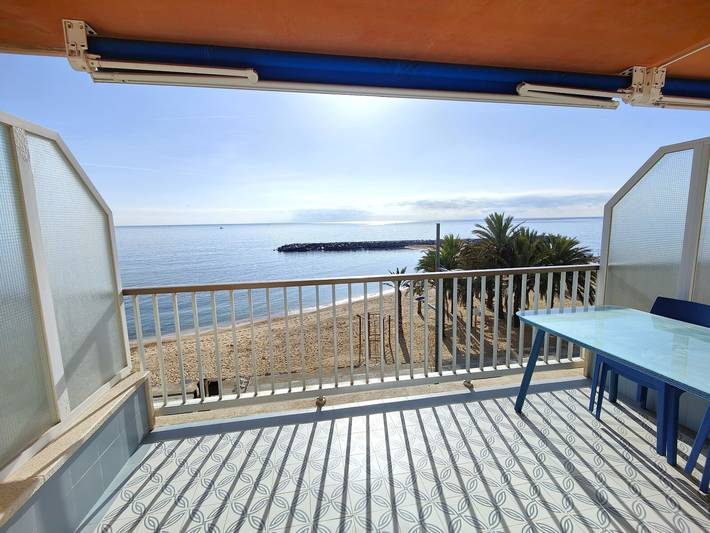 Apartamento entero, Apartamento 'Sant Antoni Calonge' con vistas al mar, balcón y aire acondicionado in Calonge, Costa Brava