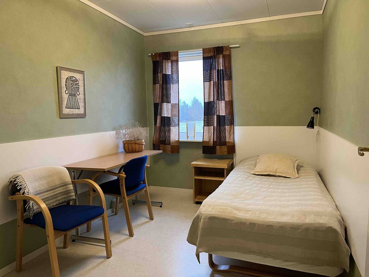 Hel lägenhet, Lägenhet för 5 Personer med trädgård in Umeå, Västerbotten