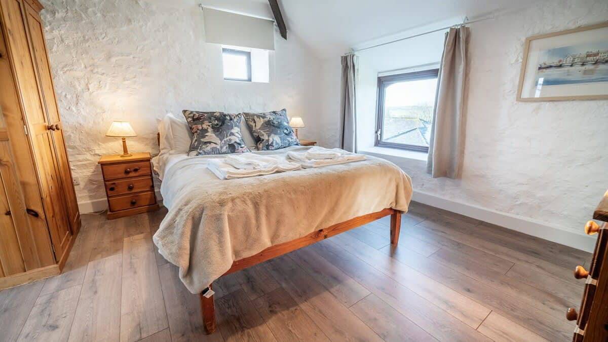 Lovely 3 Bedroom Holiday Cottage nr Bude in Cornwall