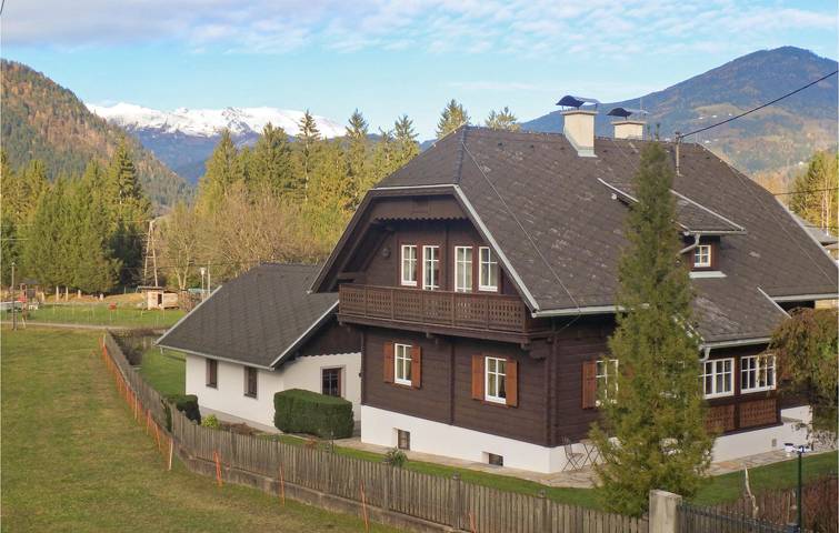 Gemütliche Ferienwohnung mit Sauna und Parkplatz in der Nähe der Drau und des Stadtzentrums in Gailtaler Alpen, Steinfeld im Drautal