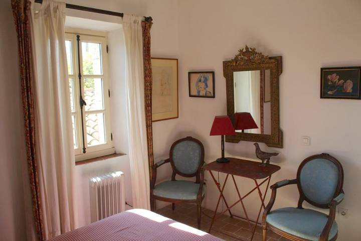 Location de vacances pour 2 personnes, avec vue ainsi que jardin et terrasse à Durban-Corbières - 2