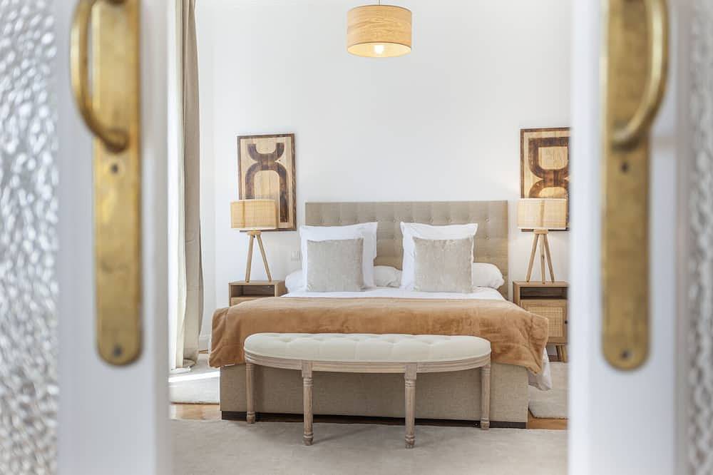 Entire apartment, Santa Ana Place apartment in Madrid in Centro (Madrid), Madrid