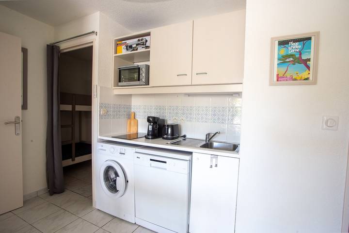 Gîte pour 4 personnes, avec balcon et piscine dans Plage de l'Anglade - 2