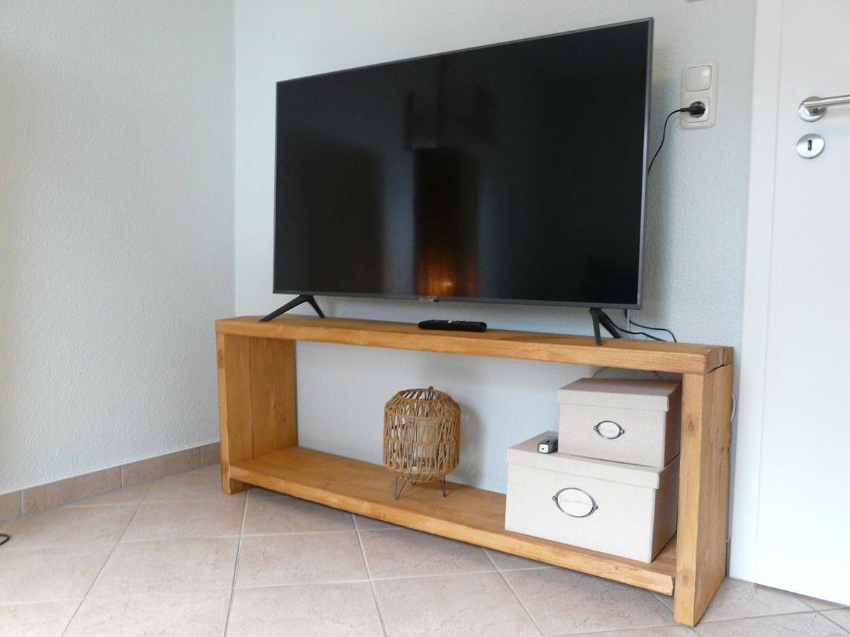 Komfortables Ferienhaus in Göhren-Lebbin mit Terrasse und eingezäuntem Garten in Göhren-Lebbin, Fleesensee