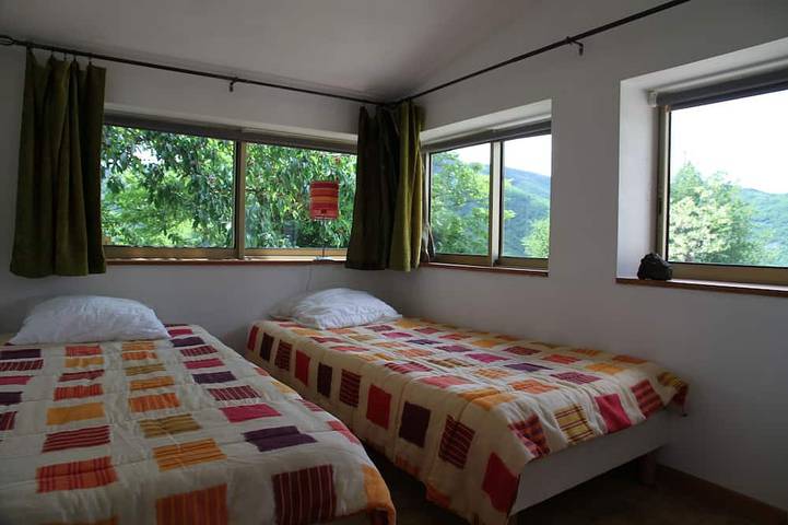 Location de vacances pour 6 personnes, avec Jacuzzi ainsi que Jardin et Piscine à Asperjoc - 2