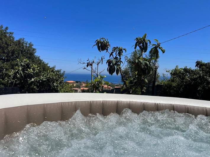 Villa per 6 persone, con idromassaggio e piscina nonché giardino a Trabia