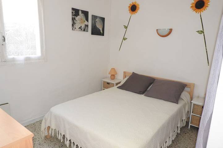 Gîte pour 4 personnes, avec terrasse, animaux acceptés dans Plage d'Aiguebelle - 4