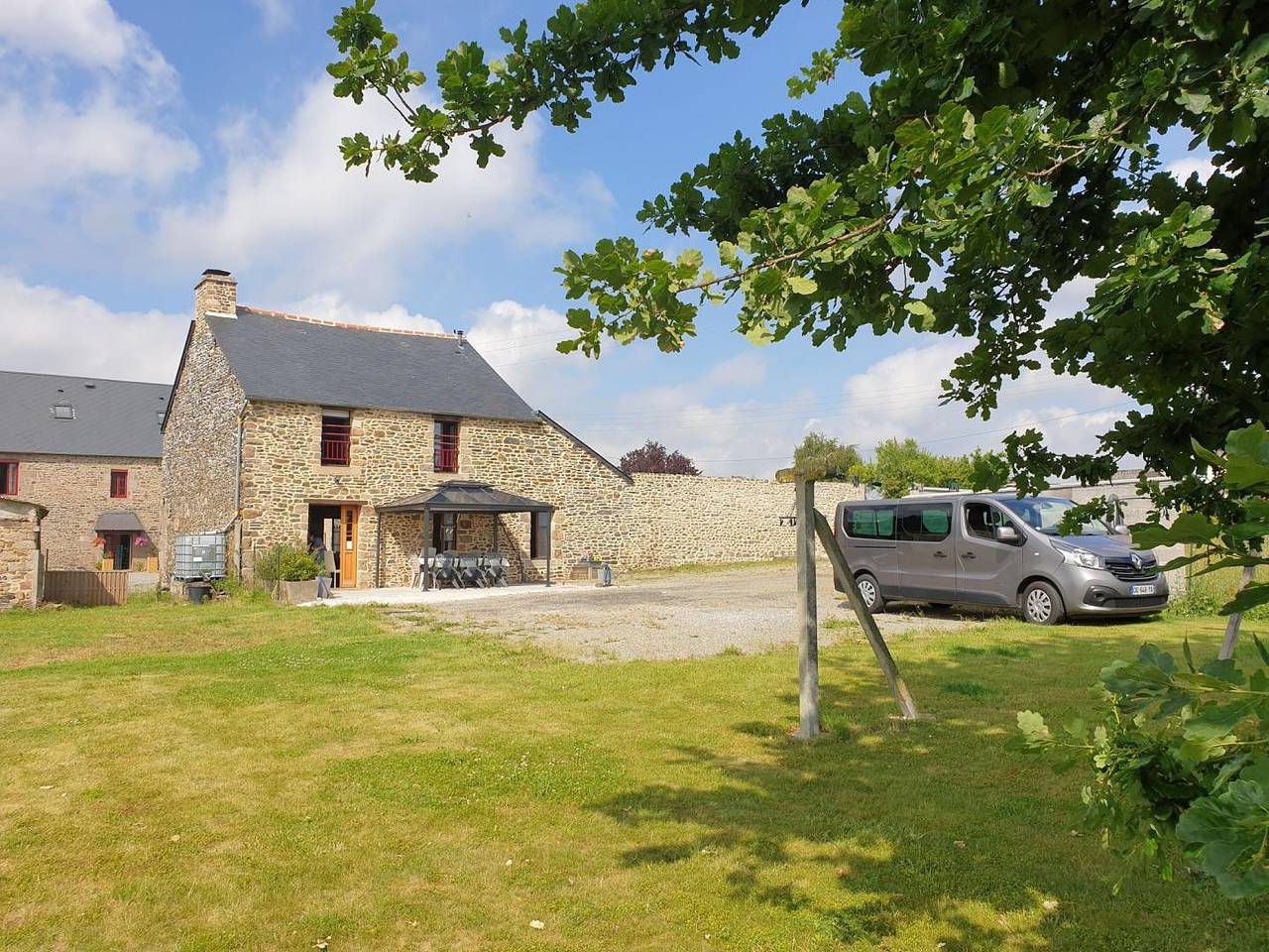 Gîte für 8 Personen mit Sauna in Saint-Georges-de-Gréhaigne, Saint-Malo und Umgebung