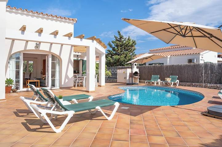 Villa für 5 Personen, mit Garten und Terrasse - 1