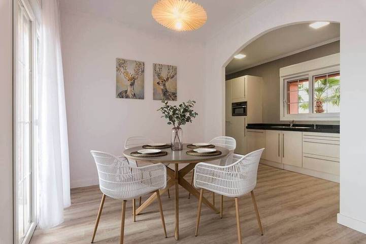 Appartamento vacanze per 4 persone, con balcone e sauna nonché idromassaggio e piscina - 1