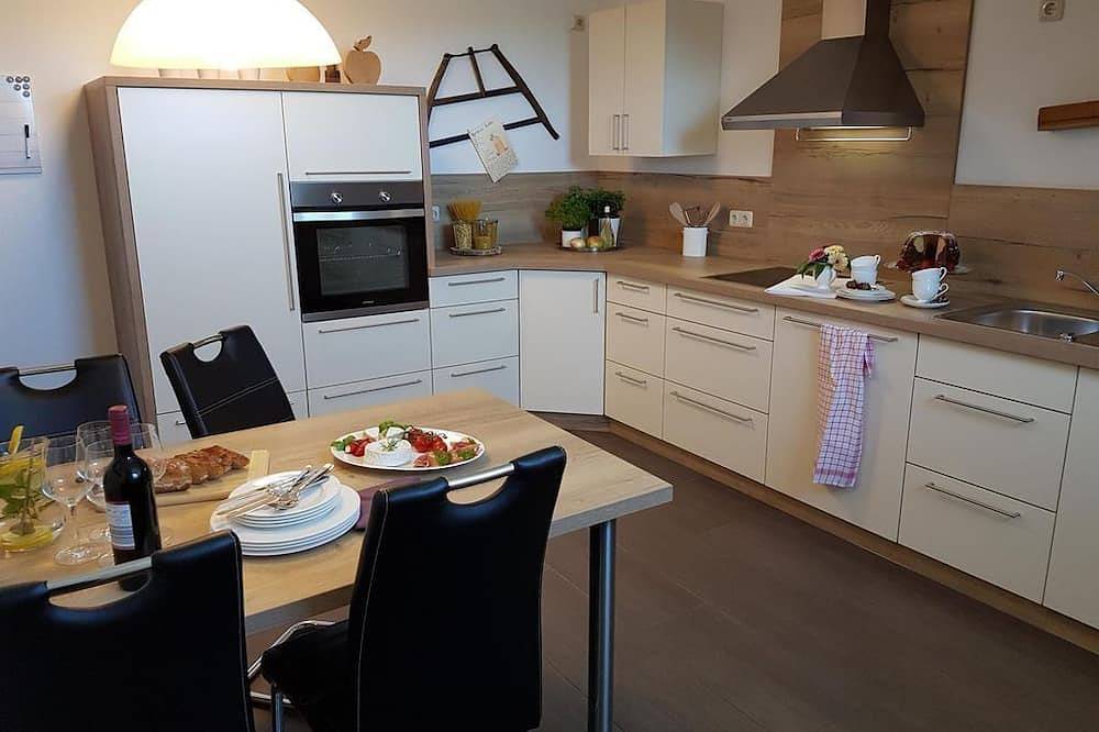 Ganze Wohnung, Ferienwohnung An der kleinen Schreinerei - 4-Bett-Ferienwohnung Dusche/Wc, 2 in Hallschlag, Naturpark Hohes Venn-Eifel