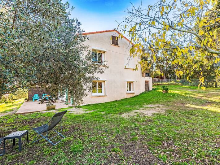 Gîte pour 4 personnes, avec jardin ainsi que terrasse et vue à Sari-Solenzara - 4